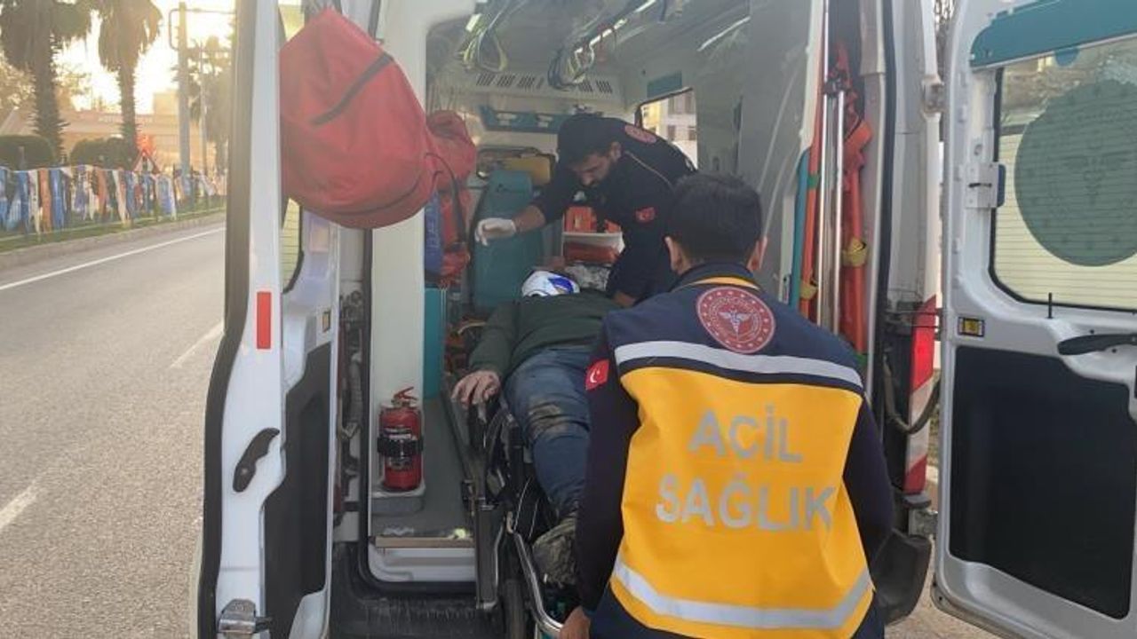 Yol ortasına düşen taş kazaya neden oldu: 1 yaralı