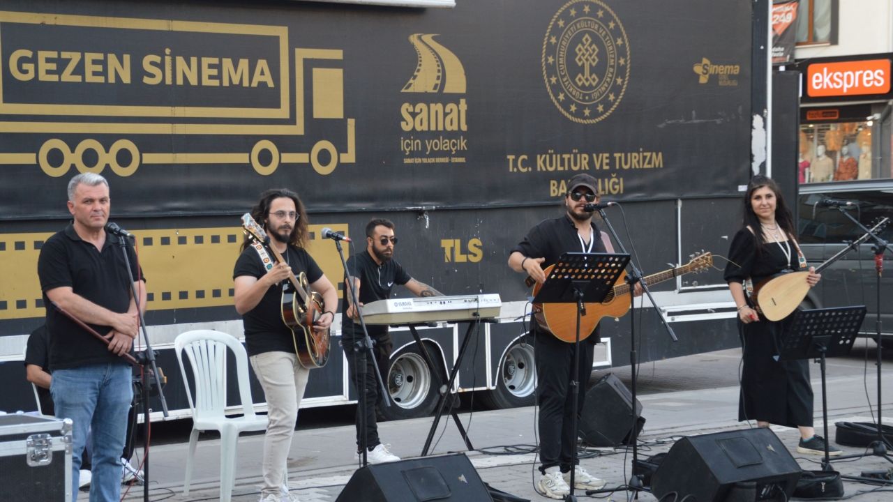 "Gezen sinema" Havza'da