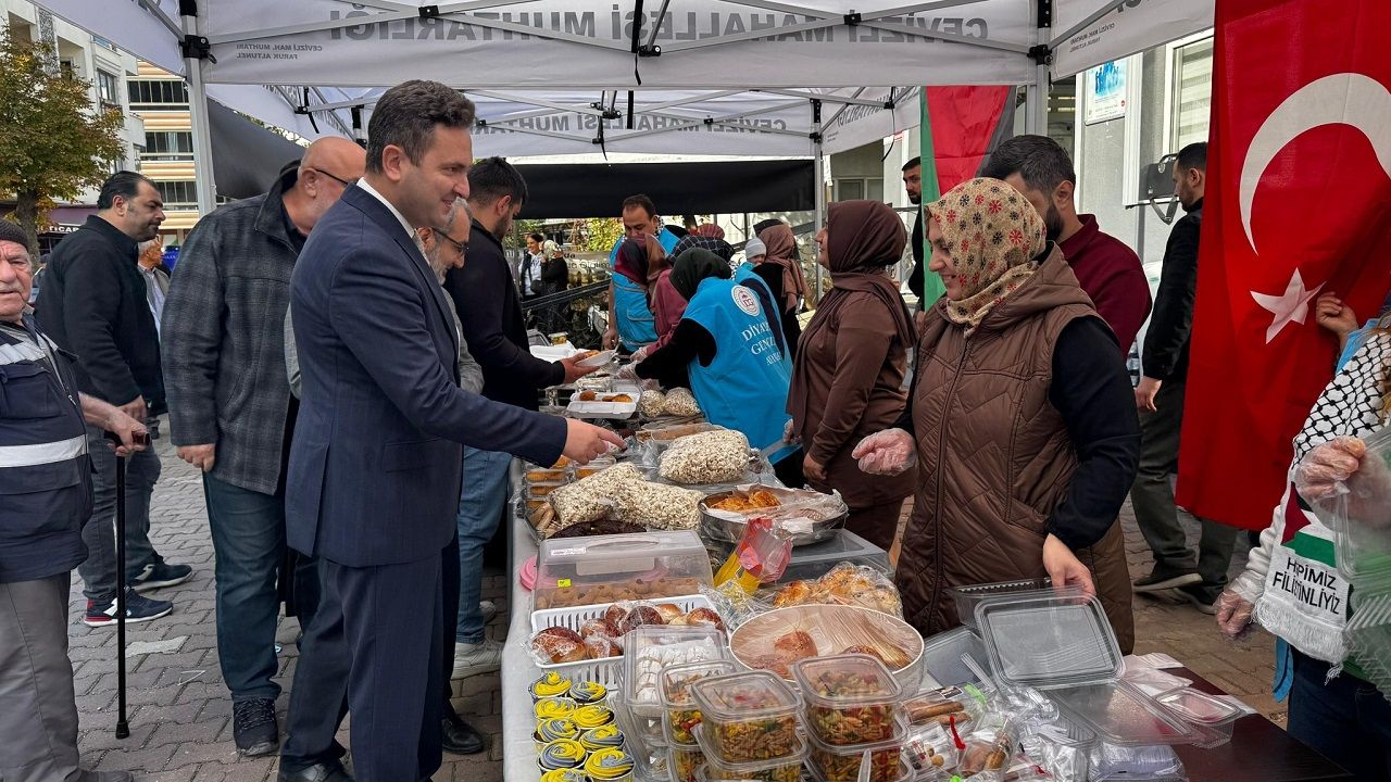 Ayancık’ta Filistin halkı için hayır çarşısı düzenlendi