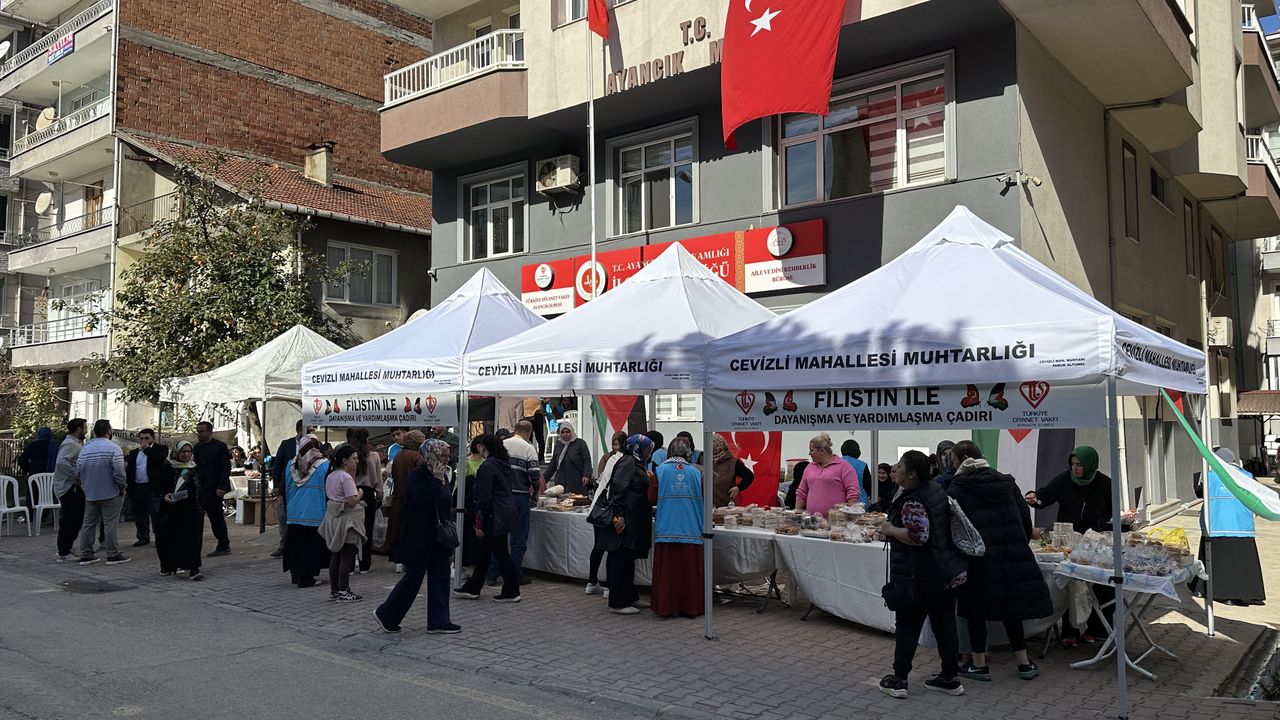 Filistin yararına Hayır Çarşısı açıldı