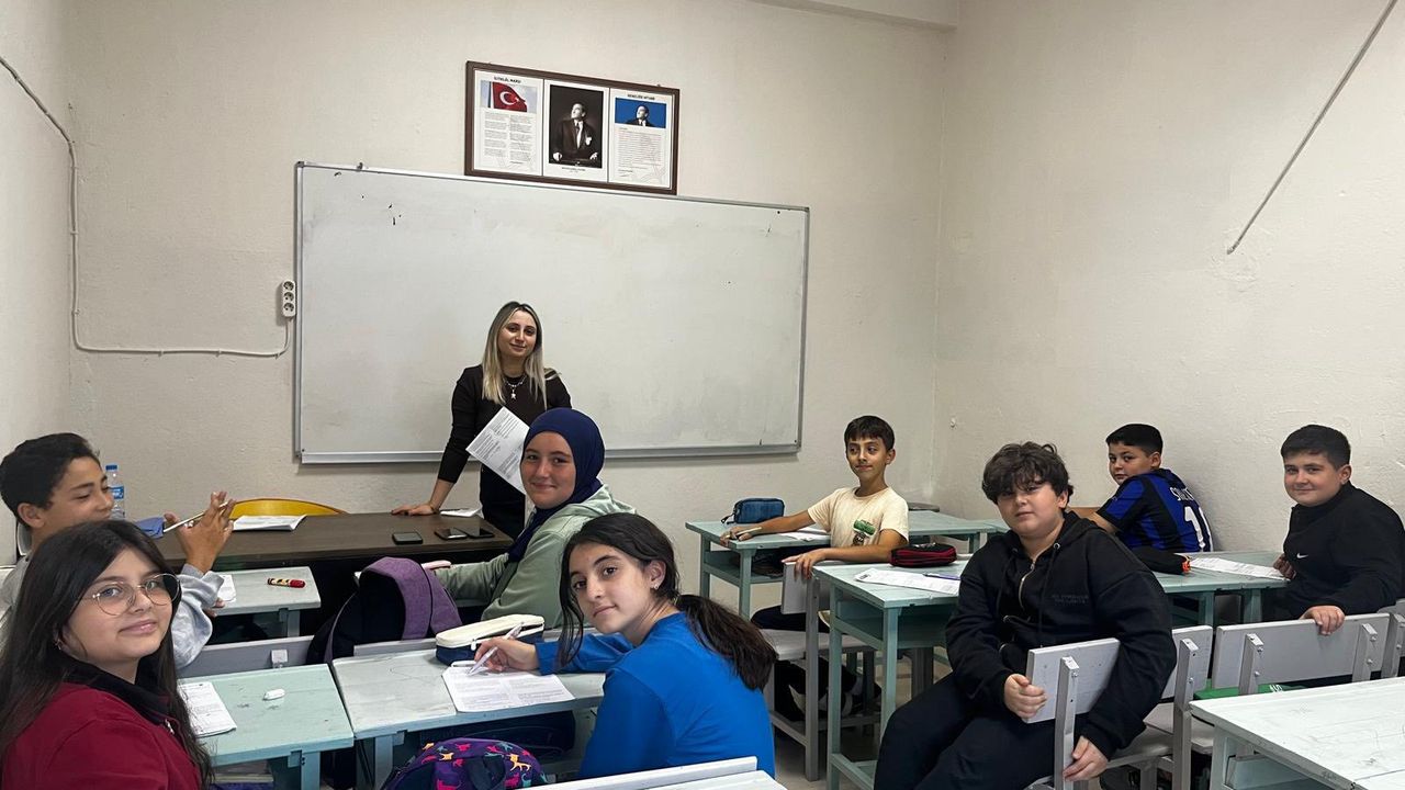 Gerze Belediyesi’nden ortaokul öğrencilerine etüt desteği