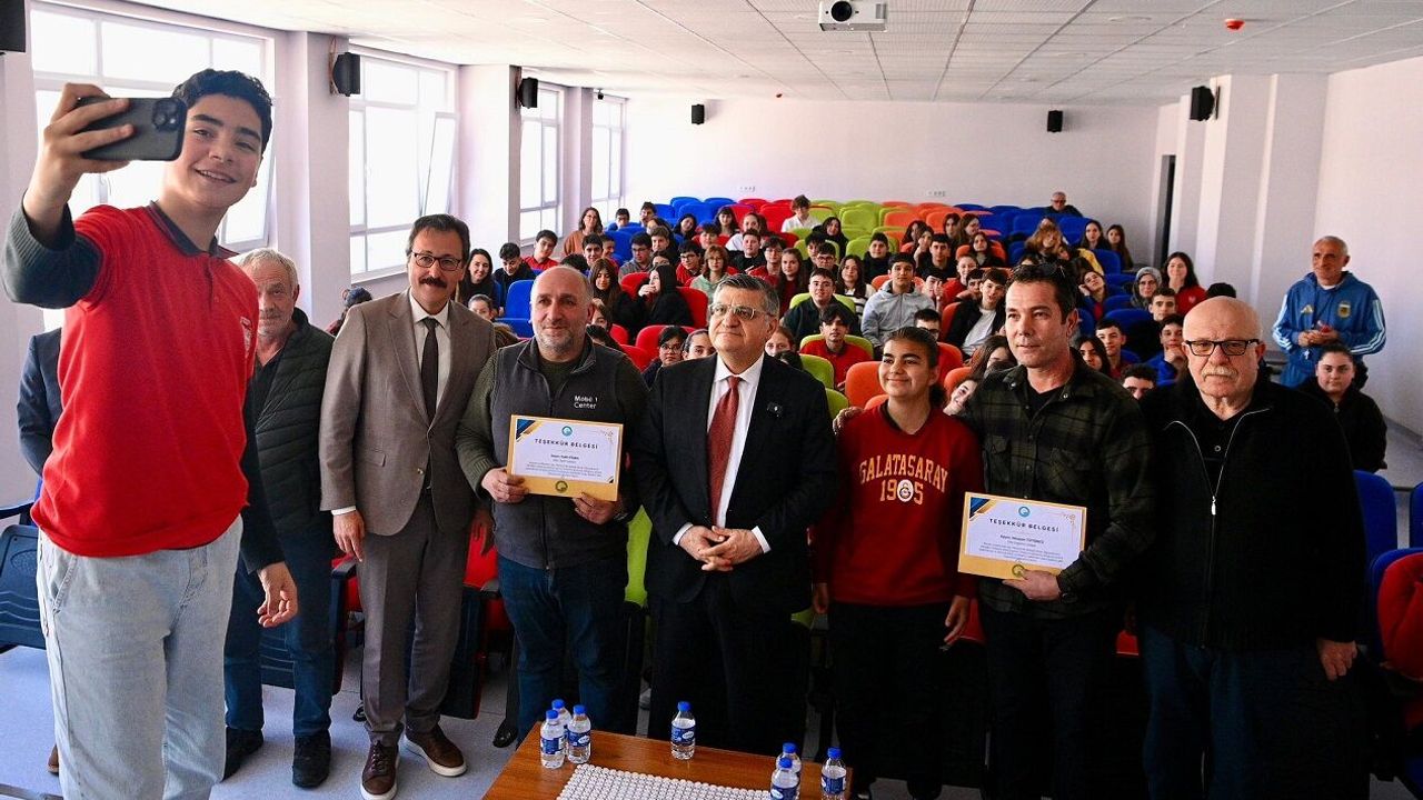 Öğrenciler meslek ustalarıyla buluştu