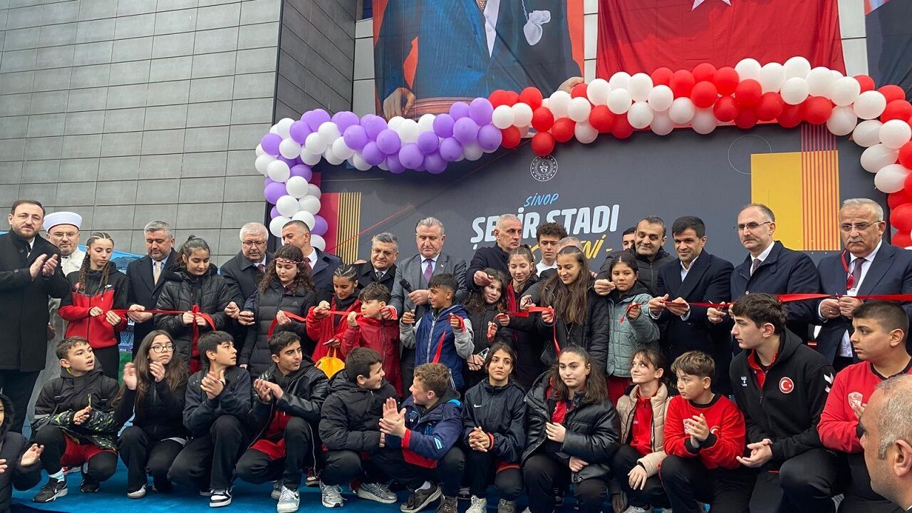 Milli maç heyecanı açılış töreniyle taçlandı