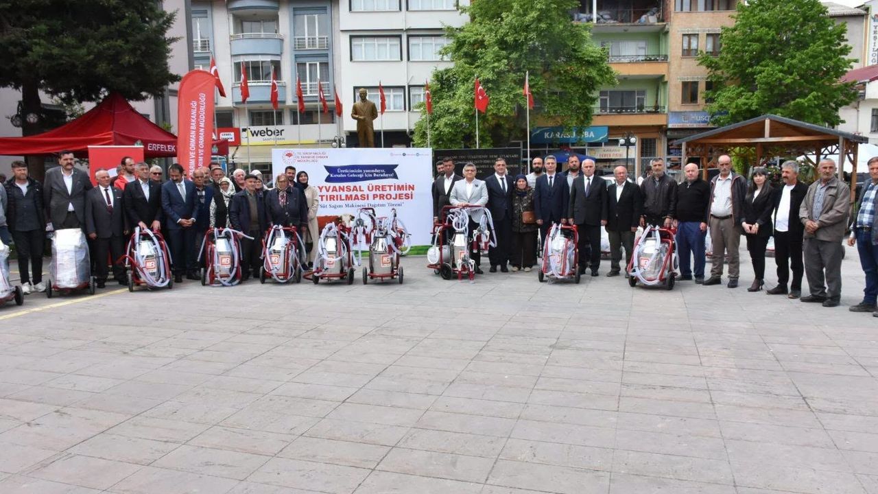 Sinop'ta 85 adet süt sağım makinesi üreticilere dağıtıldı