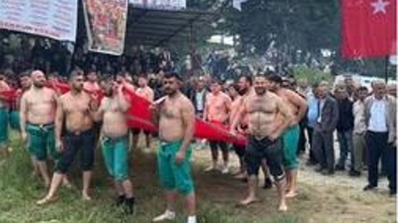 Sinop’ta ata sporu güreş coşkusu yaşandı