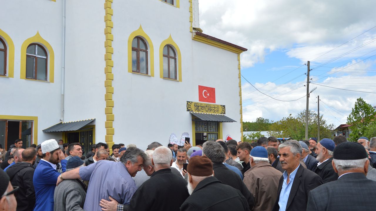 Erikbelen Hacı Nazım Efendi Camisi açılışı yapıldı