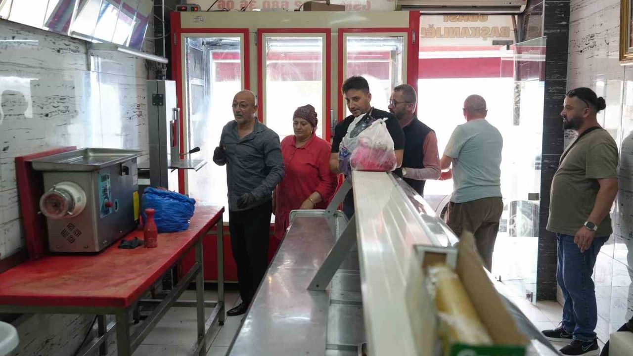 Kasaplarda kıyma çekme telaşı