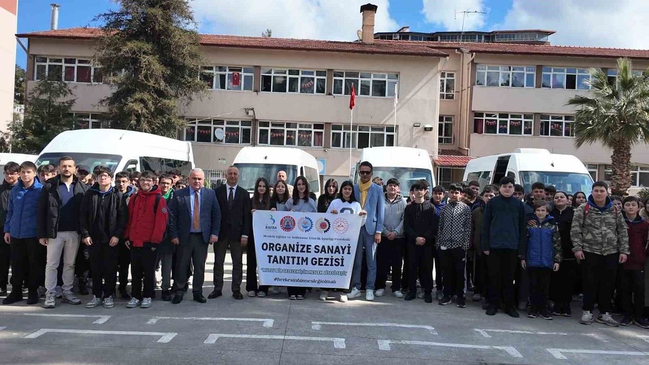 Öğrenci ve veliler üretim alanlarını yerinde gördü