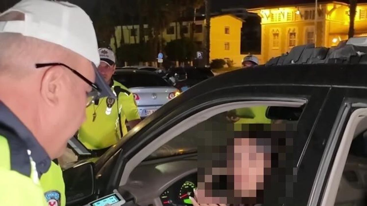 Polisi ezmeye çalıştığı iddiasıyla tutuklandı
