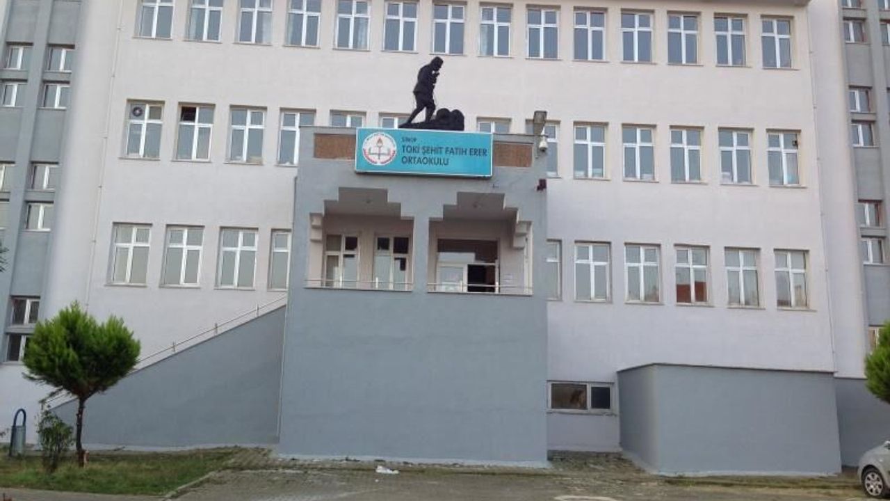 SİNOP MERKEZ TOKİ FATİH ERER ORTAOKULU DIŞ CEPHE BOYA VE TUVALET ONARIMI YAPIM İŞİ
