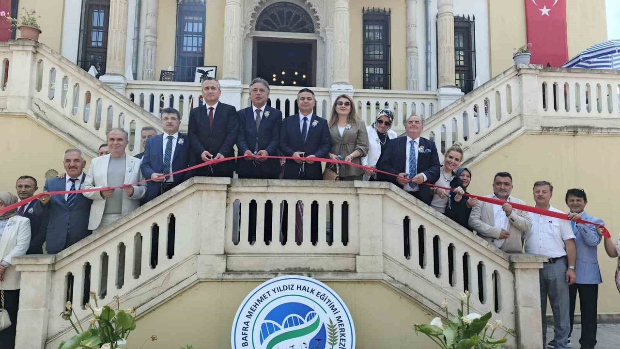 Bafra Halk Eğitim Merkezi'nden yıl sonu sergisi