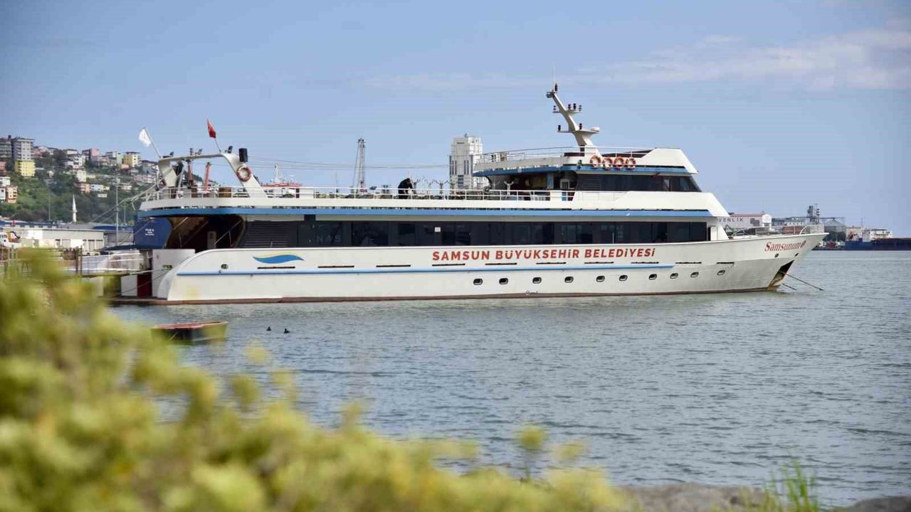 Gezinti gemileri turlara başladı