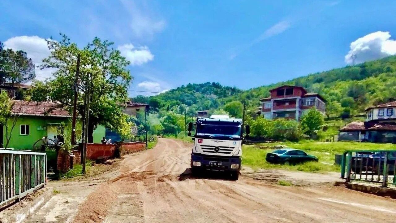Sinop kırsalında yol çalışmaları sürüyor