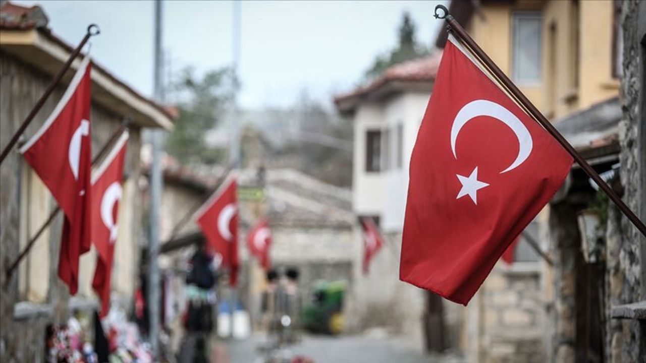 Sinop, Türk bayraklarıyla donanıyor
