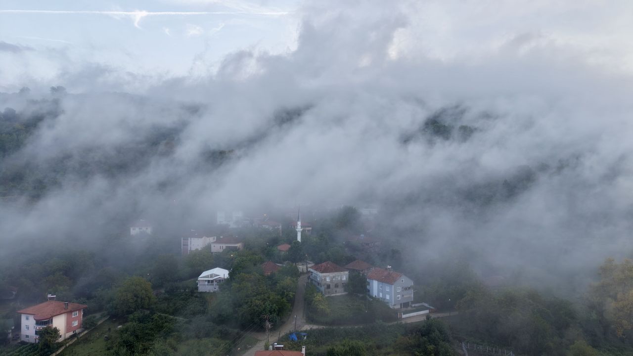 Sinop’ta bulutların ormanlarla buluşması dronla kaydedildi