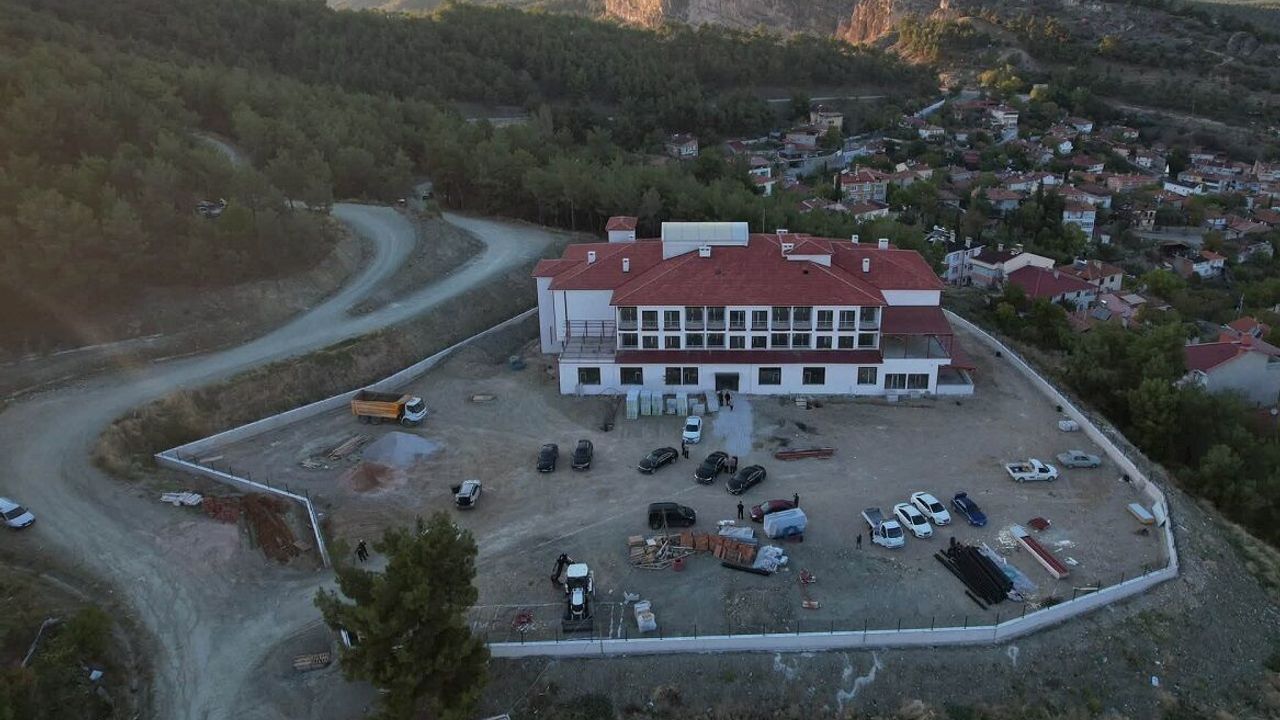 Huzurevi ve Rehabilitasyon Merkezi inşaatında sona yaklaşıldı