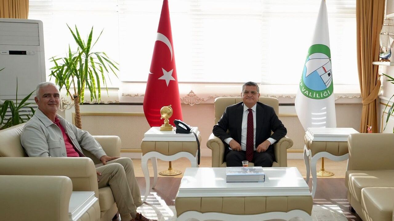 Emekli Albay Ferhat Kuran Vali Özarslan’ı ziyaret etti