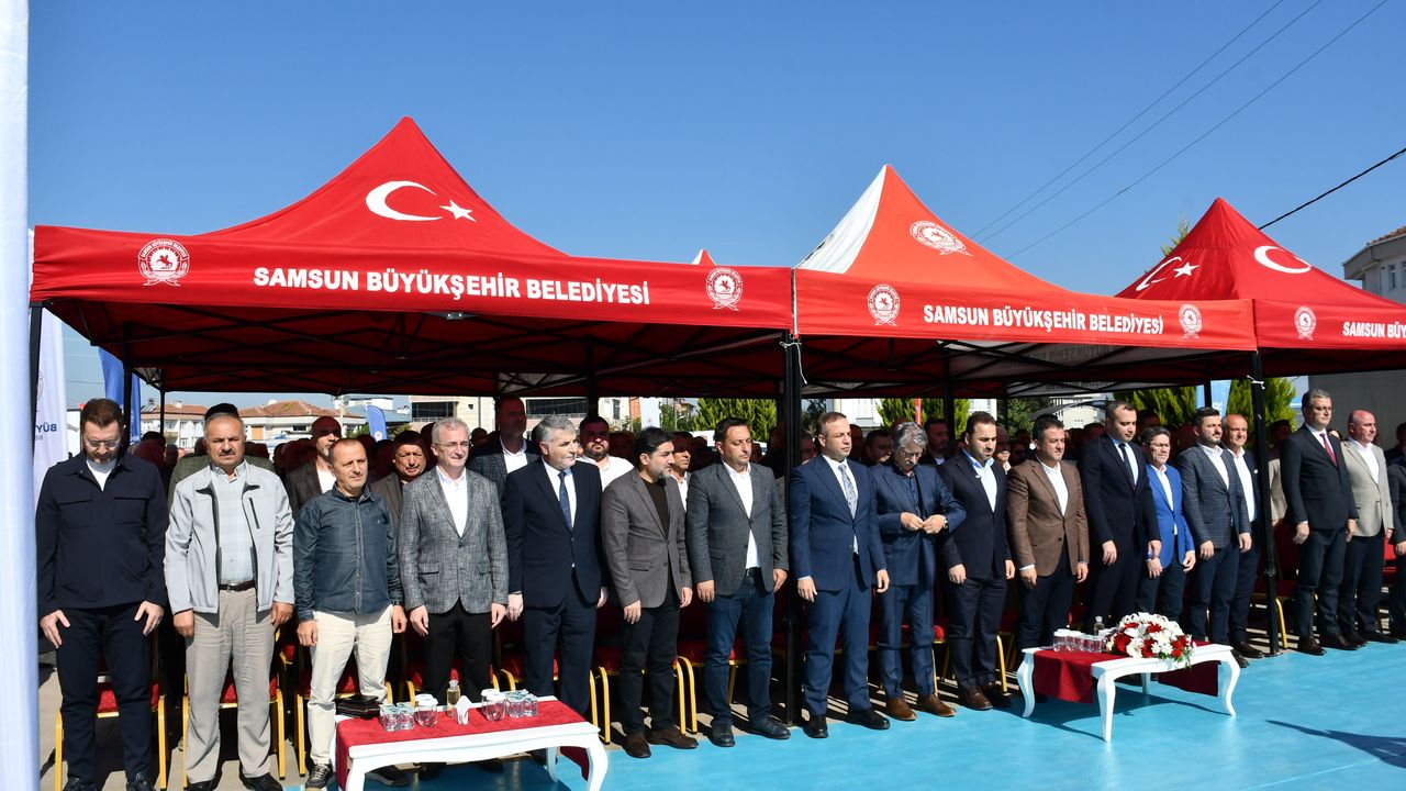 Vezirköprü'de44 üreticiye tohum ve gübre desteği verildi