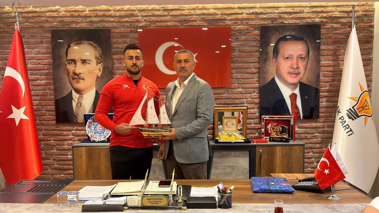 Milli Karateci Ümit Ercan, Başkan Üçüncüoğlu’nu ziyaret etti
