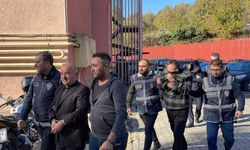 GÜNCELLEME - Karabük'te iş bulma vaadiyle dolandırıcılık iddiasıyla yakalanan 3 şüpheliden 1'i tutuklandı