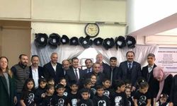 Öğrencilerden Atatürk anısına "Renklerin Dili Olsa da Konuşsa" resim sergisi