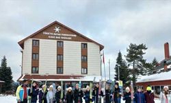Sporcular Ilgaz Dağı'nda kayak sezonunu açtı
