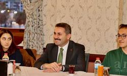 Tokat Belediye Başkanı Eroğlu gençlerle bir araya geldi