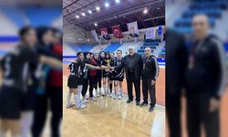 Tokat'ta okul sporları genç kızlar futsal turnuvası sona erdi