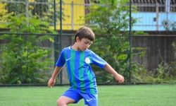 Üzerine kale direği devrilen Çaykur Rizespor'un altyapı oyuncusu yaşamını yitirdi