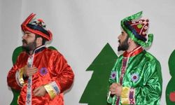 Artvin'de "Hacivat, Karagöz ile Dört İşlem Öğreniyorum" adlı tiyatro oyunu sahnelendi