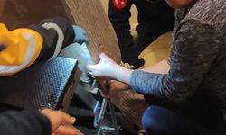 Bolu'da eli koltuk menteşesine sıkışan kadını itfaiye kurtardı