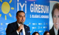İYİ Parti'li Burak Akburak, partisinin Giresun Kongresinde konuştu: