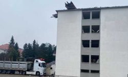 Karabük'te deprem dayanıklılık testini geçemeyen hükümet konağı yıkılıyor