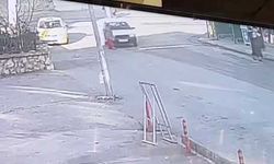 Karabük'te otomobilin yayaya çarpma anı kamerada