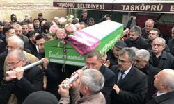 Kastamonu'da evinde ölü bulunan eczacı kadının cenazesi defnedildi
