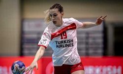 Milli hentbolcu Neslihan Çalışkan, Karadağ'ın ZRK Buducnost takımıyla sözleşme imzaladı