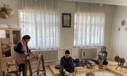Sinop'ta keten ipi kadınların elinde hediyelik eşyaya dönüşüyor