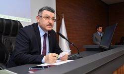 KTÜ'lü öğrenciler meclis toplantısında projelerini anlattı
