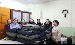 Samsun'dan deprem bölgesine yardımlar sürüyor