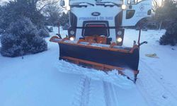 Afyonkarahisar’da karla mücadele çalışmaları sürüyor