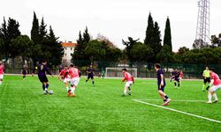 Alaçatıspor, Budaklar Gençlik’i 4-0 yendi