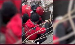 Diyarbakır’da enkaz altındaki biri çocuk 3 kişi jandarma ekiplerince kurtarıldı