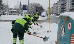 Şahinbey’de karla mücadele aralıksız sürüyor