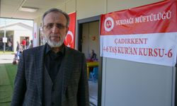 GAZİANTEP - Diyanet ekipleri depremzedelerin yaralarını maddi ve manevi desteklerle sarmaya çalışıyor