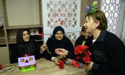 Sinop'ta depremzede kadınlara 8 Mart kutlaması