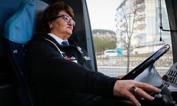 Depremzede kadın otobüs şoförü artık Kastamonu kadın hentbol takımını taşıyacak