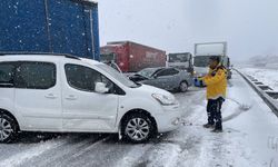 GÜNCELLEME - Anadolu Otoyolu'nun Bolu kesiminde zincirleme kaza ulaşımı aksattı