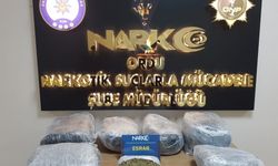 Ordu'da 22 kilogram esrar ele geçirilen otomobildeki 5 kişi tutuklandı