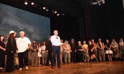 Adana Büyükşehir Belediye Tiyatrosu’nun “Boynu Bükük Öldüler” oyununa ödül