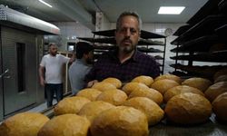 Depremzede fırıncı, günde 6 bin 500 ekmeği ücretsiz dağıtıyor